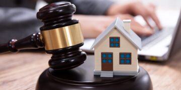 What Are Some Examples of Real Estate Lawsuits